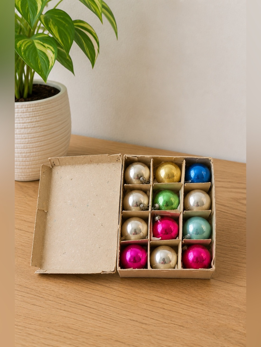 Vintage Japan Mini Glass Christmas Ornaments Set 12 1.25" Original Box MCM Balls